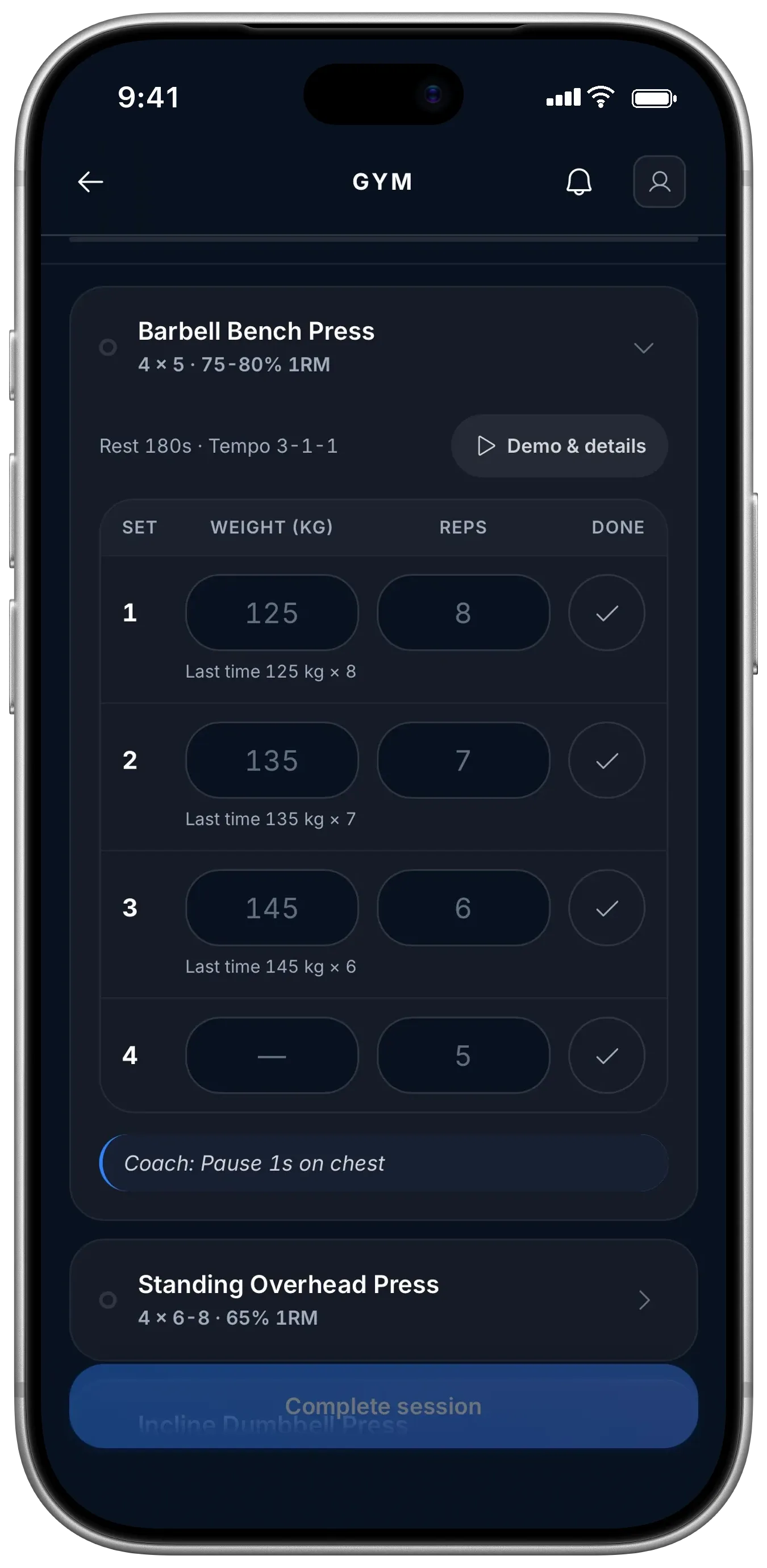 Gym screen: logging sets of barbell bench press with weight and reps